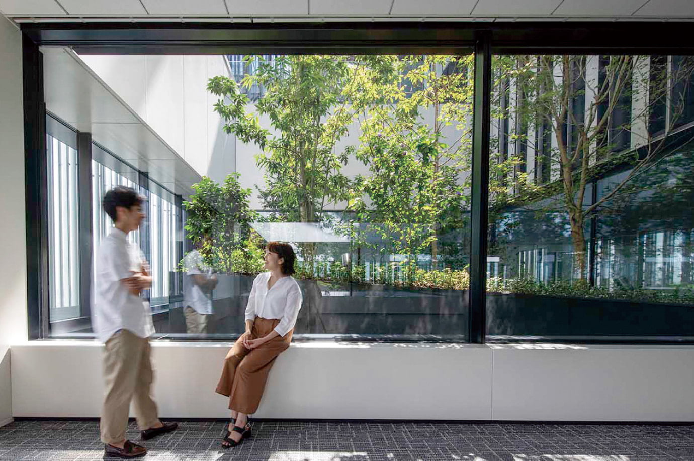 Afternoon, People relaxing in the office